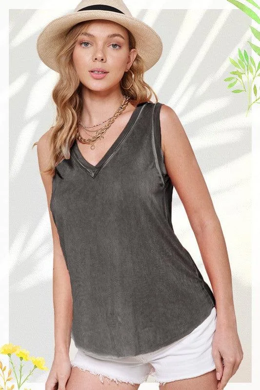 Back Patch V Neck Tank