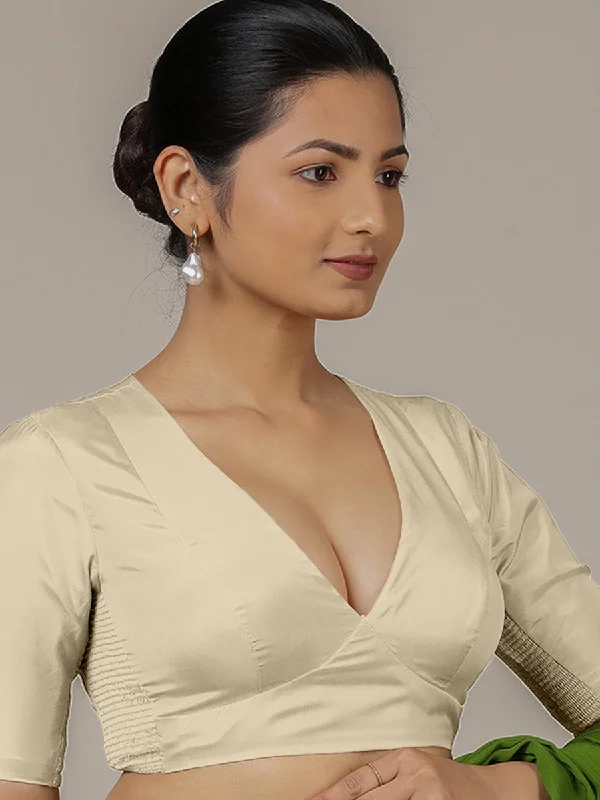 Zeenat x Rozaana | Cream Elbow Sleeves FlexiFit™ Saree Blouse with Plunging Neckline