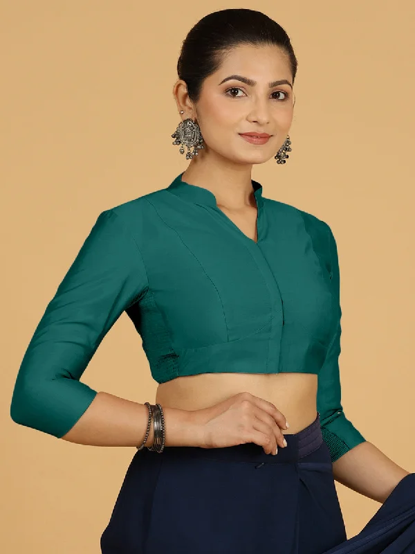 Maya x Rozaana | Three Quarter Sleeves Saree Blouse in Peacock Green