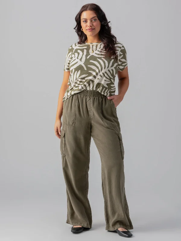 The Perfect Tee Olive Night Palm Inclusive Collection