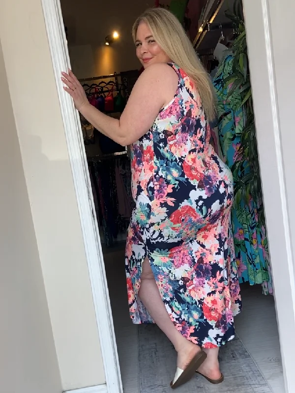 Hazel Plus Size Dress in Navy Floral