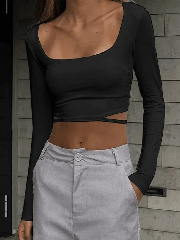 BerryBetty - Simple Cutout Long Sleeve Crop Top